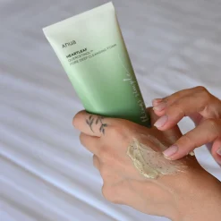 Mousse nettoyante en profondeur Heartleaf Quercetinol