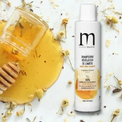 Shampooing révélateur de lumière pour cheveux ternes